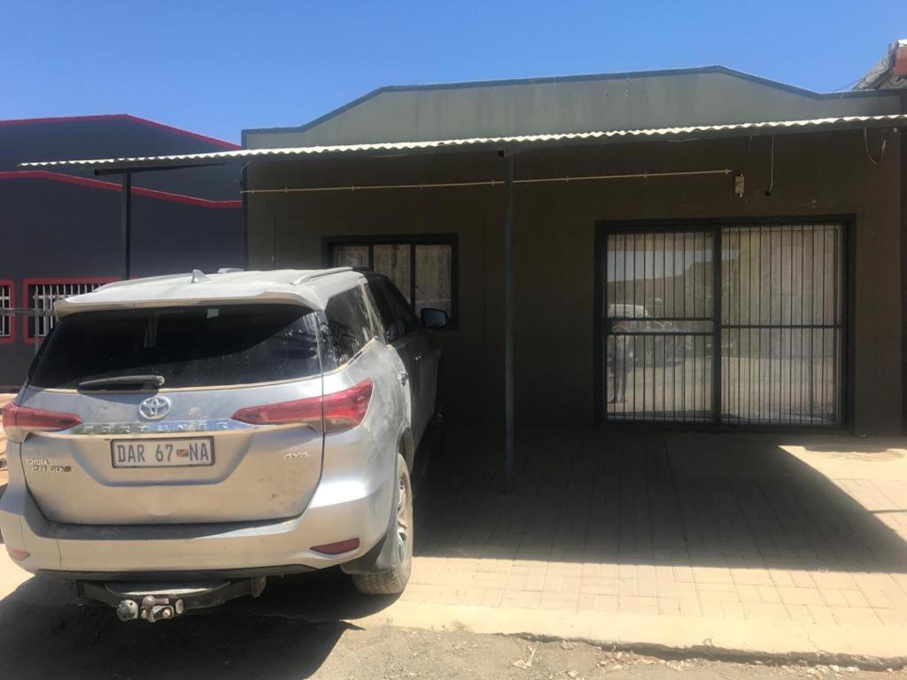 Urbanlife Keetmanshoop Accommodation Buitenkant foto