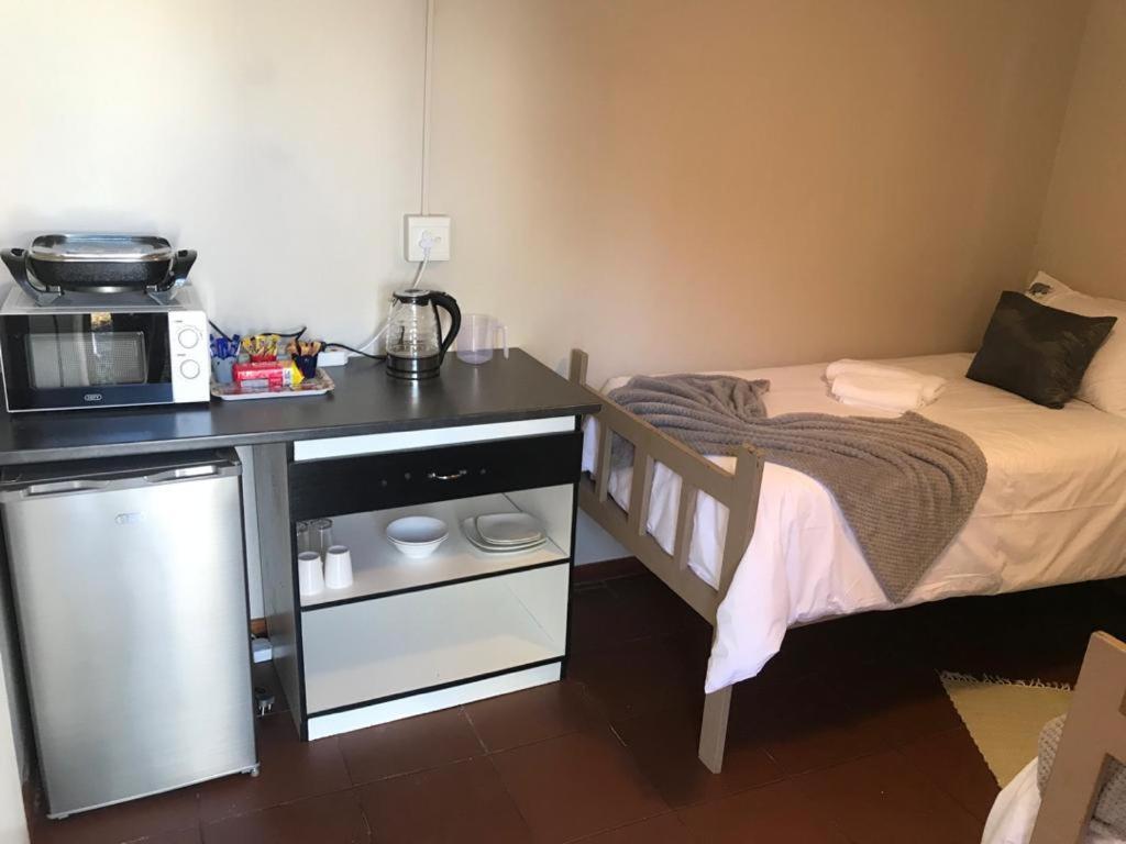 Urbanlife Keetmanshoop Accommodation Buitenkant foto