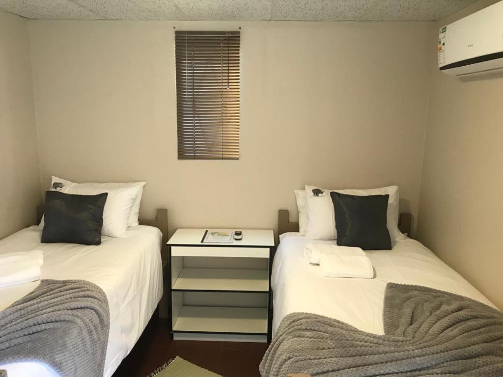Urbanlife Keetmanshoop Accommodation Buitenkant foto